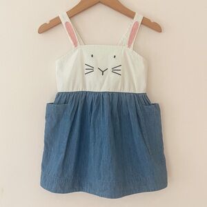 HANNA ANDERSSON Bunny Appliqué Chambray Pocket Dress